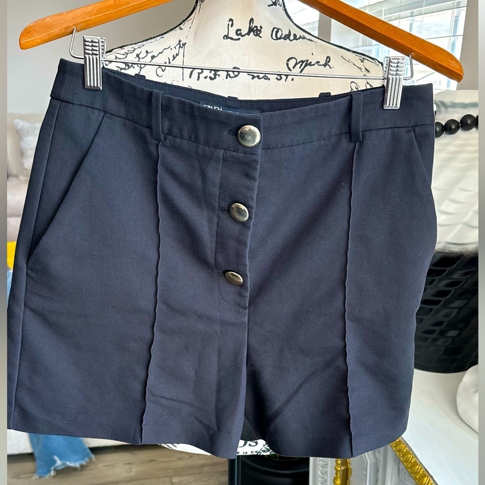 ZARA Classic Black Women's Shorts